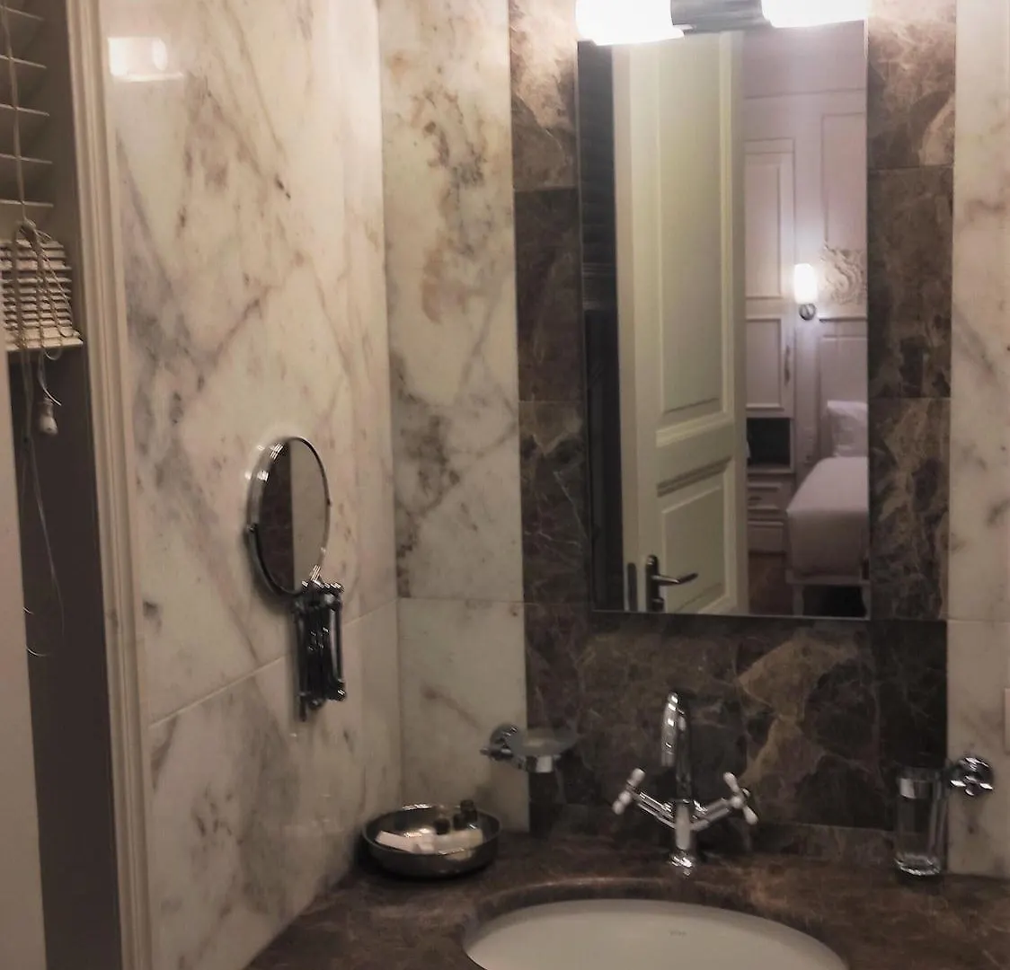 Corinne Art & Boutique Hotel Istanbul 4*,
